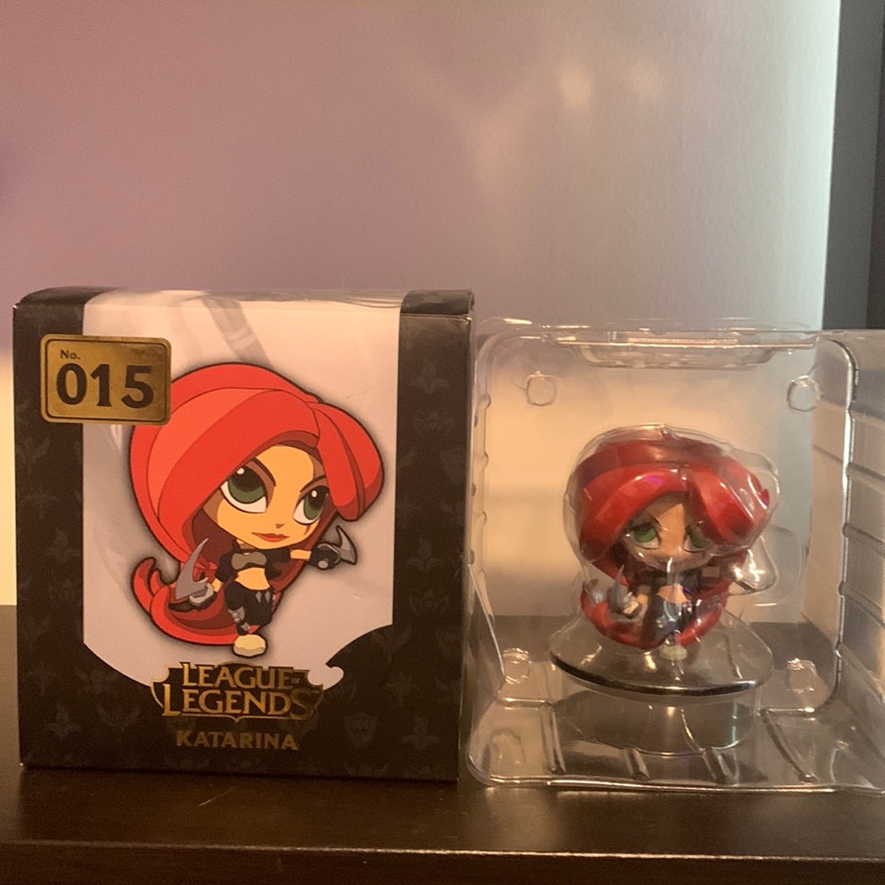 Katarina OG League of Legends Riot Games Merch figure
